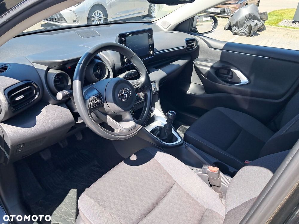Toyota Yaris - 11