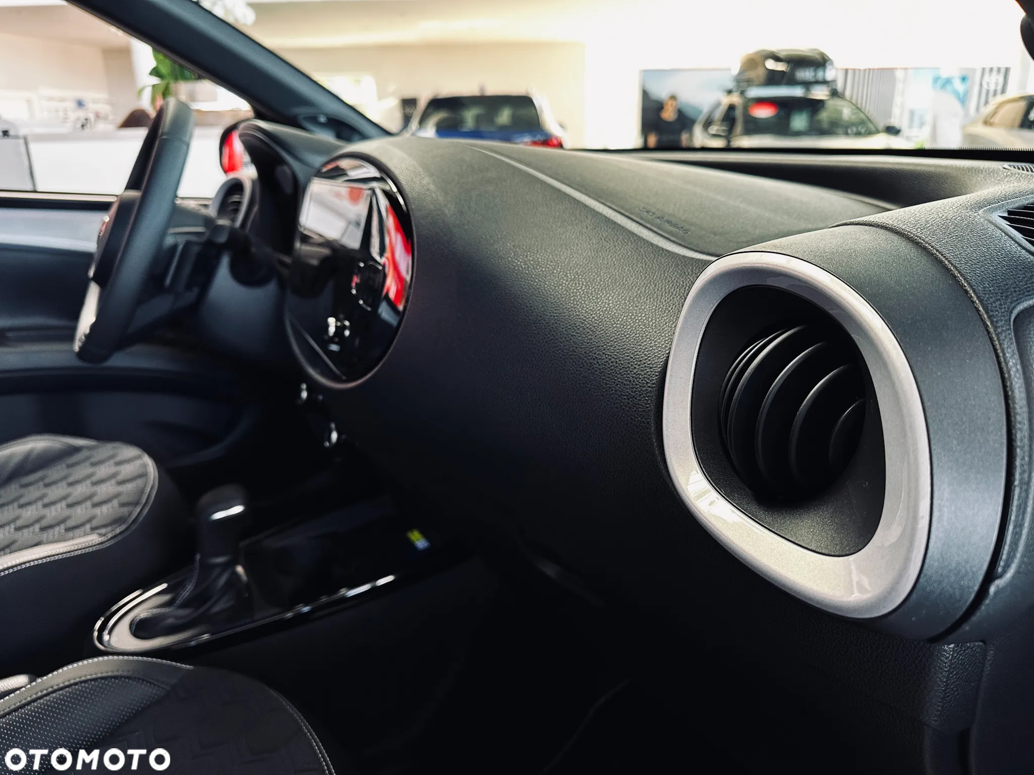 Toyota Aygo X 1.0 VVT-i JBL CVT - 9