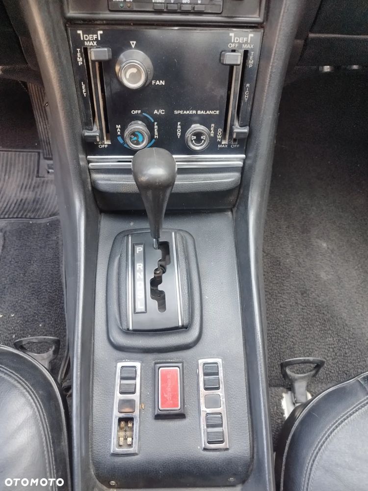 Mercedes-Benz SLC - 18