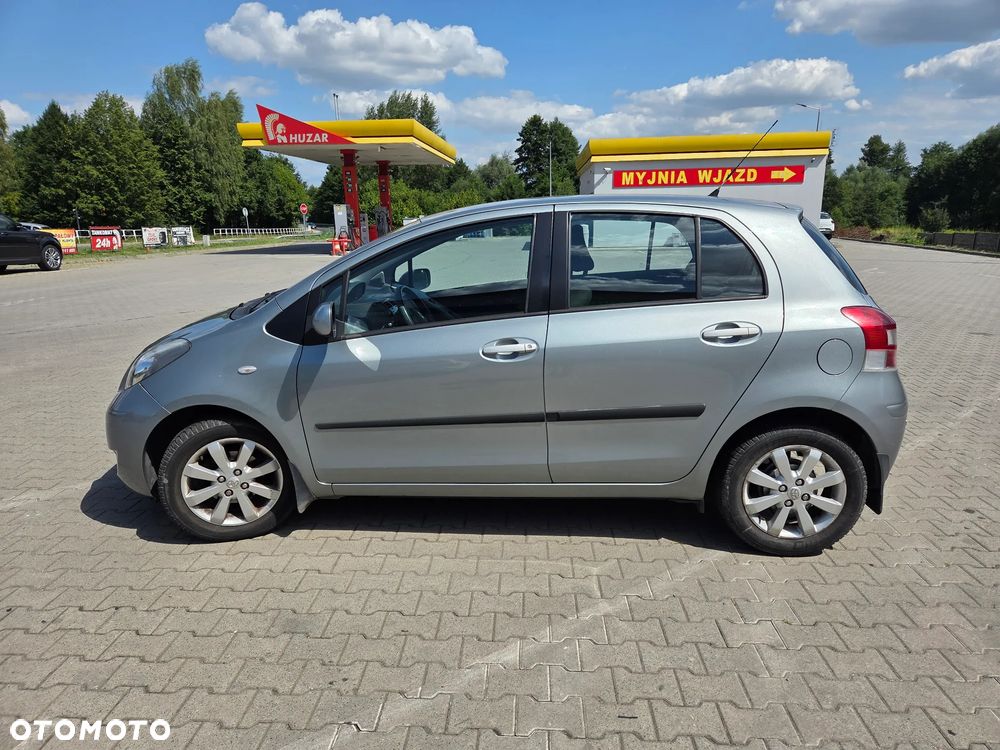 Toyota Yaris - 3