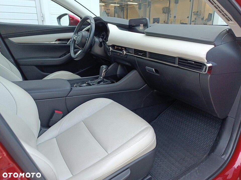 Mazda 3 - 15