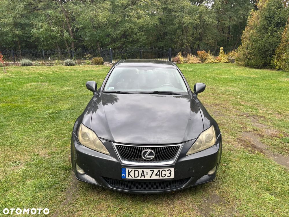 Lexus IS - 2