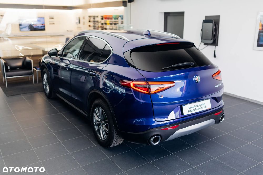 Alfa Romeo Stelvio 2.0 Turbo Q4 - 10