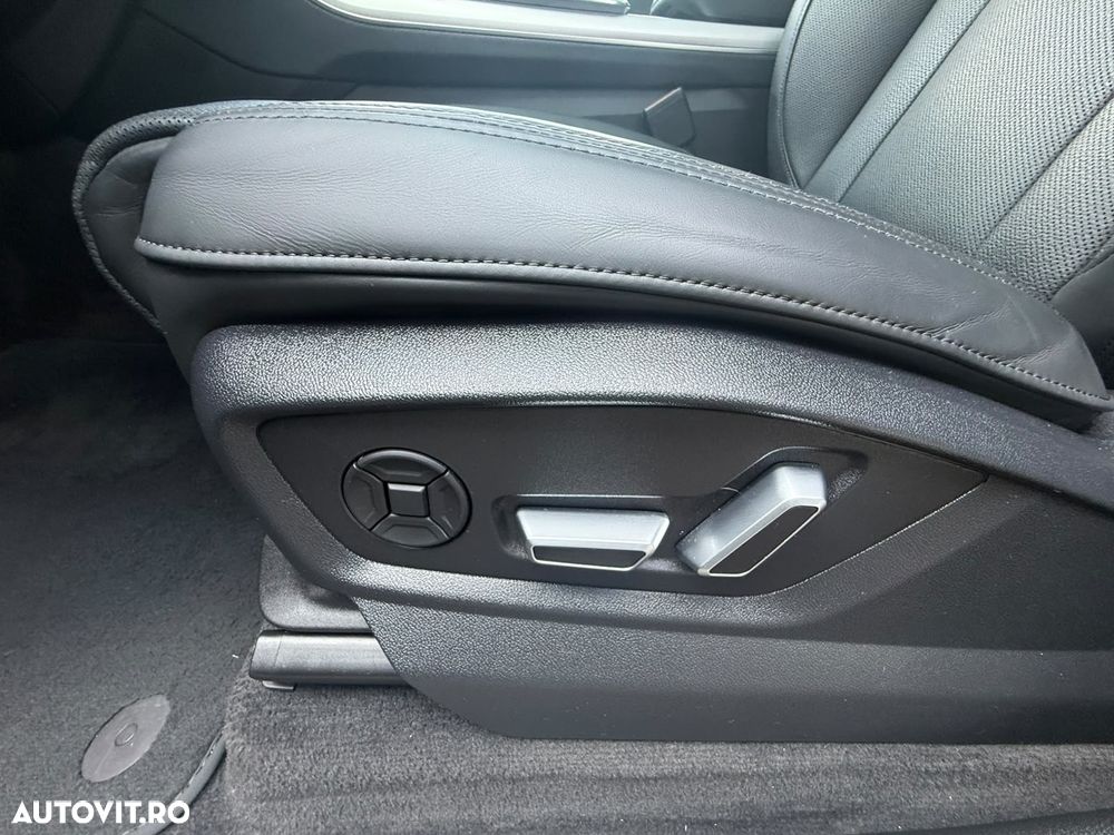Audi Q7 - 30