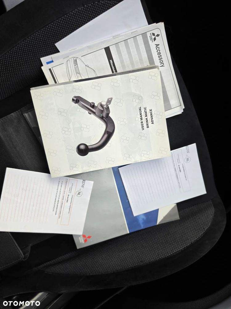 Mitsubishi Outlander - 24