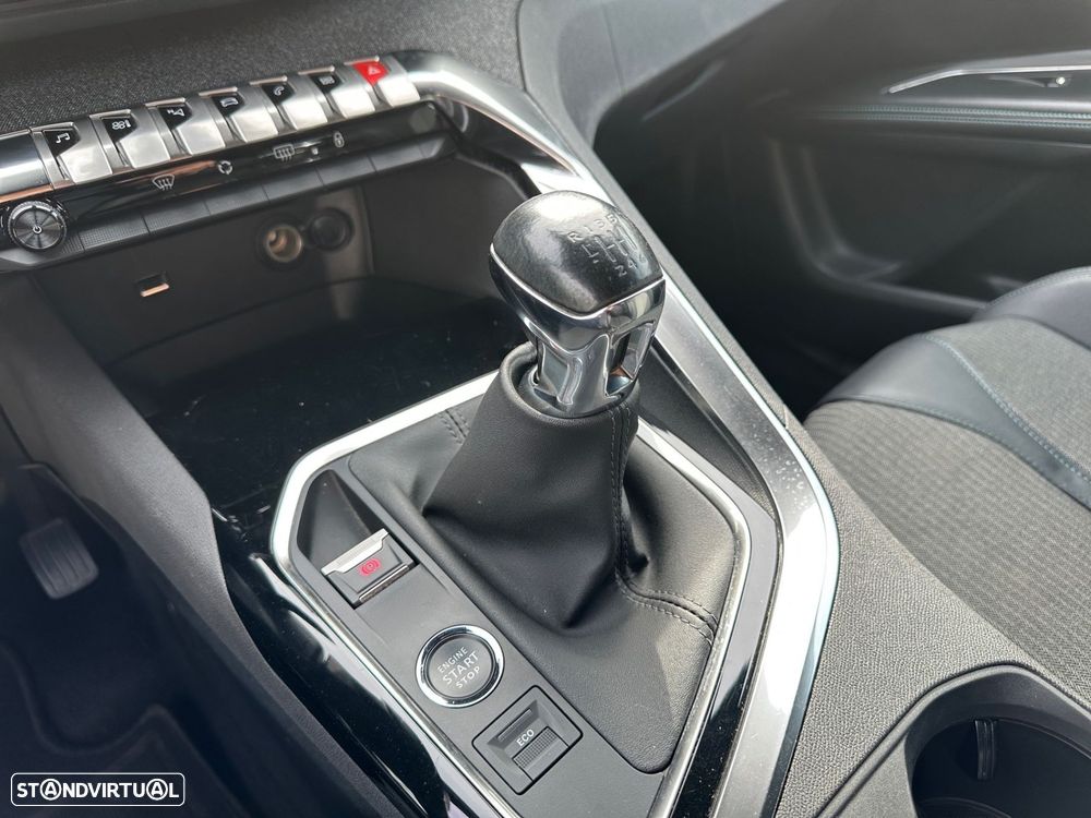 Peugeot 5008 1.2 PureTech Allure Pack - 17