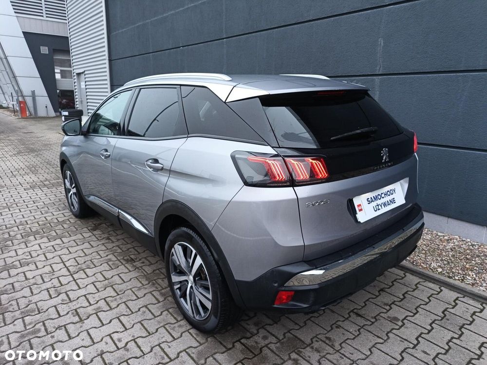 Peugeot 3008 1.2 PureTech Allure S&S - 11