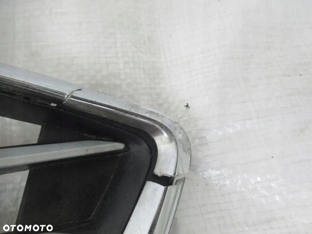 FORD FOCUS MK4 ATRAPA GRILL CHROM - 4