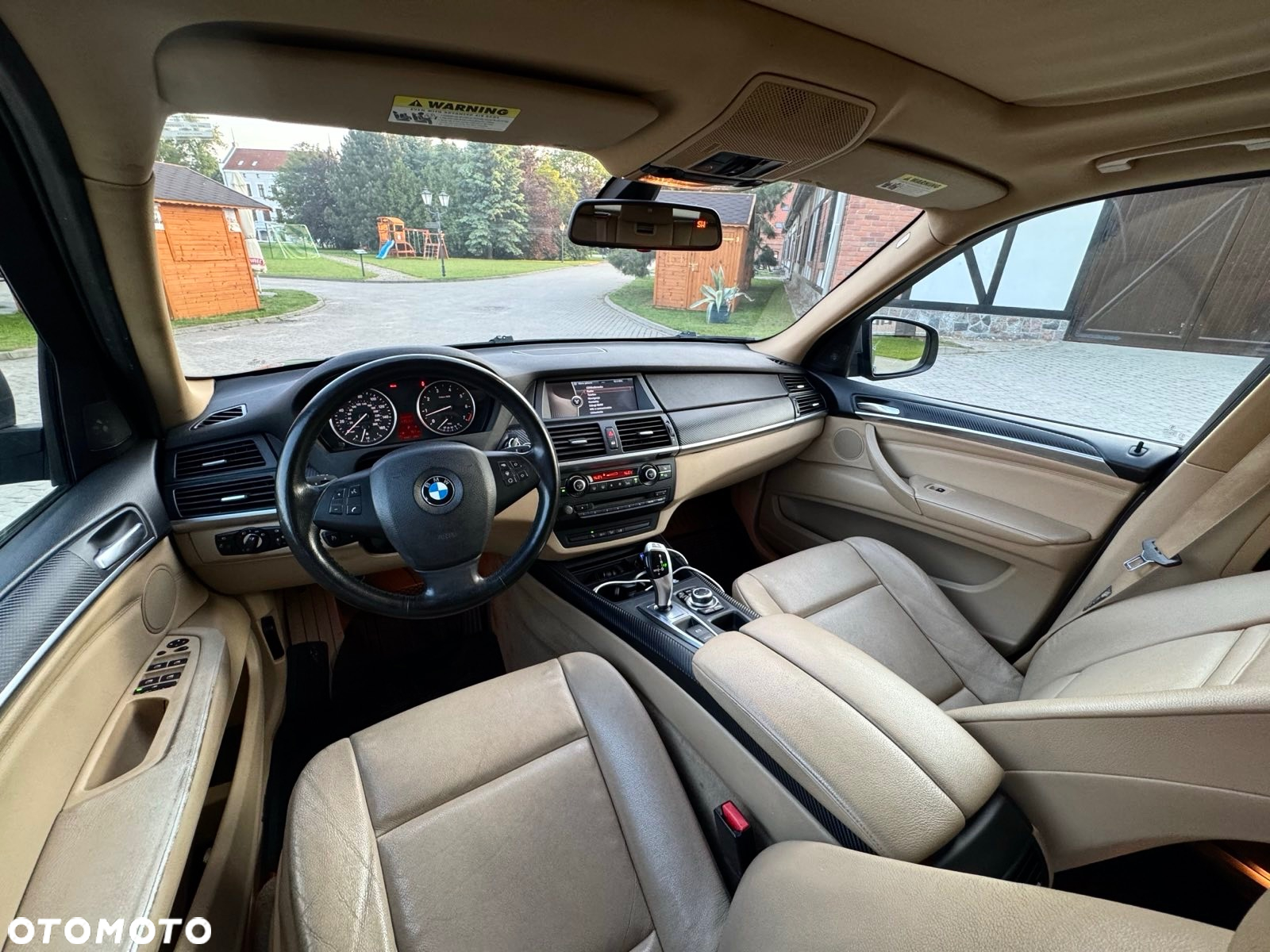 BMW X5 4.8i xDrive - 28