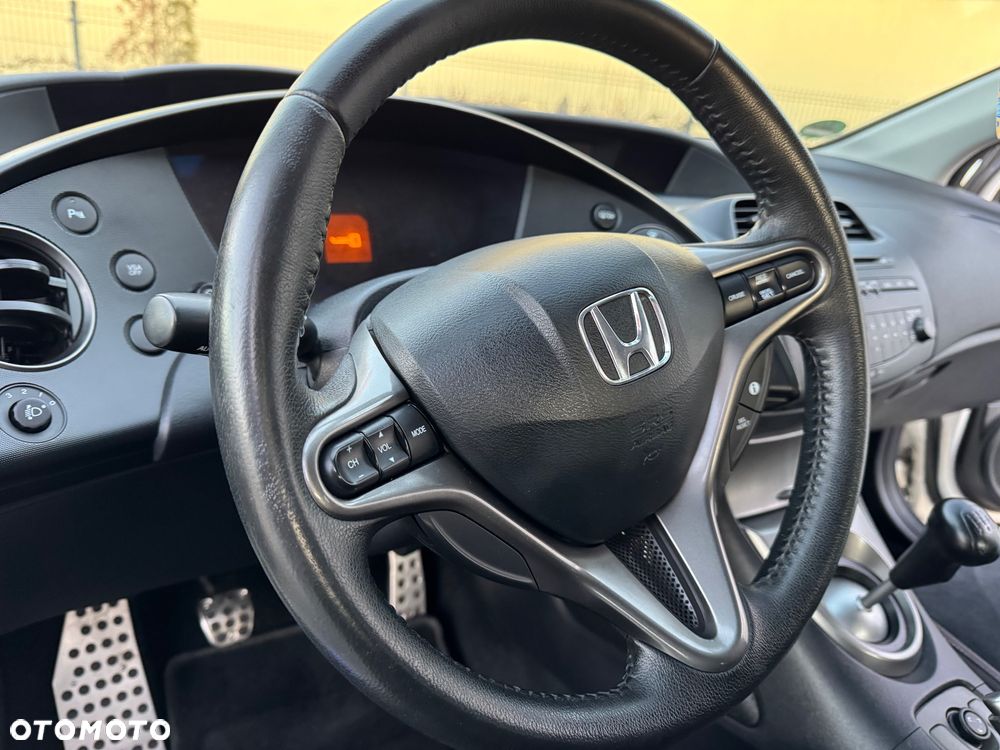 Honda Civic 1.8i-VTEC Sport - 27