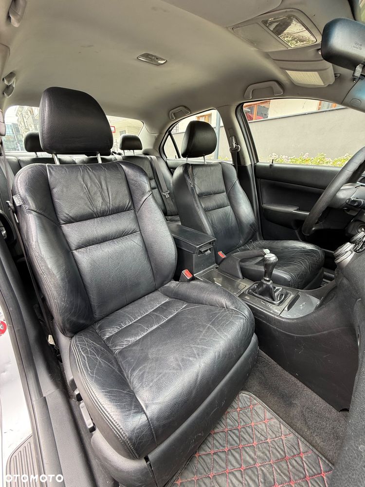 Honda Accord 2.0 Comfort - 16