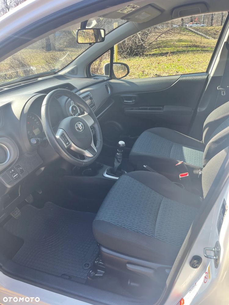 Toyota Yaris - 5