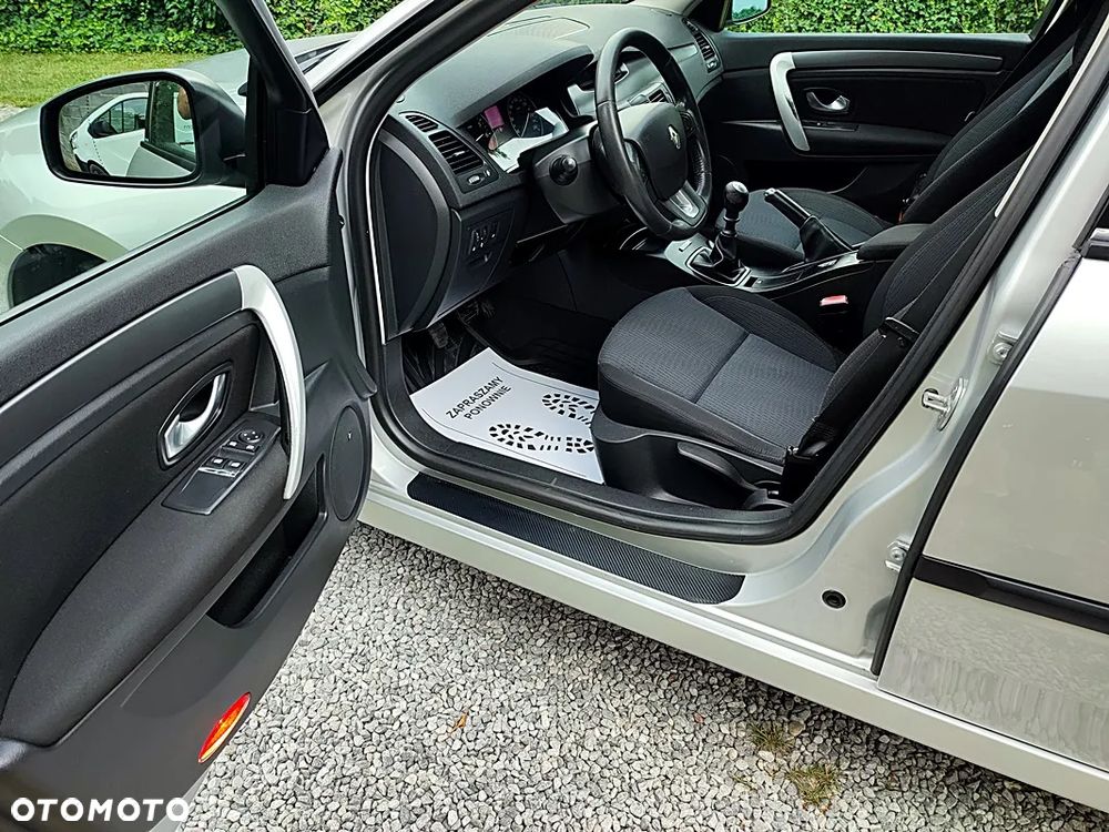 Renault Laguna 1.6 16V 110 Sportway - 8