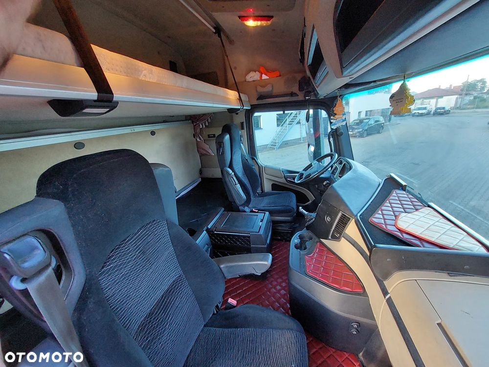 Mercedes-Benz ACTROS MP4 - 14