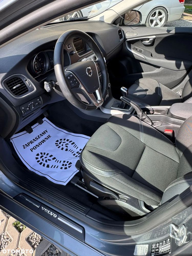 Volvo V40 T3 Drive-E Momentum - 5