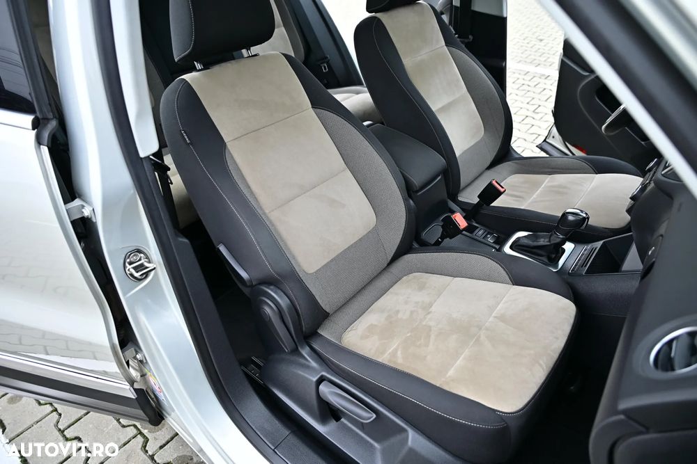 Volkswagen Tiguan 2.0 TDI 4Motion DSG Sport & Style - 20