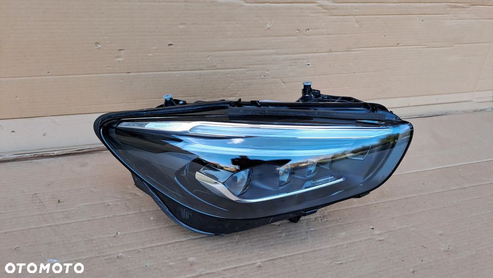 MERCEDES B-KLASA W247 PRAWA LAMPA FULL LED MULTIBEAM A2479068405 - 2