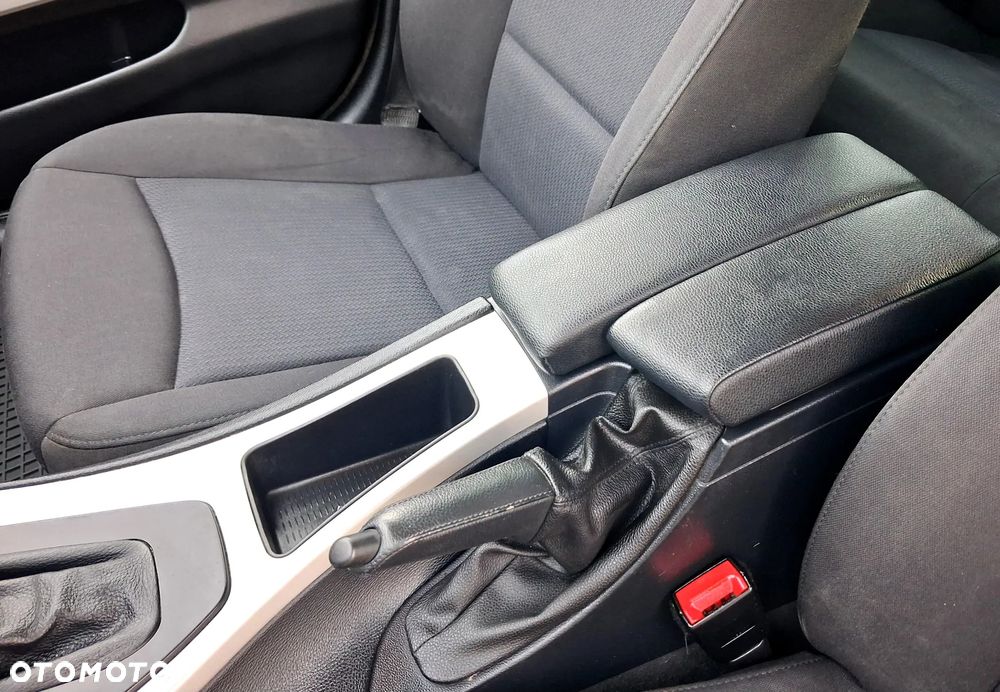 BMW Seria 3 318d DPF Edition Lifestyle - 34