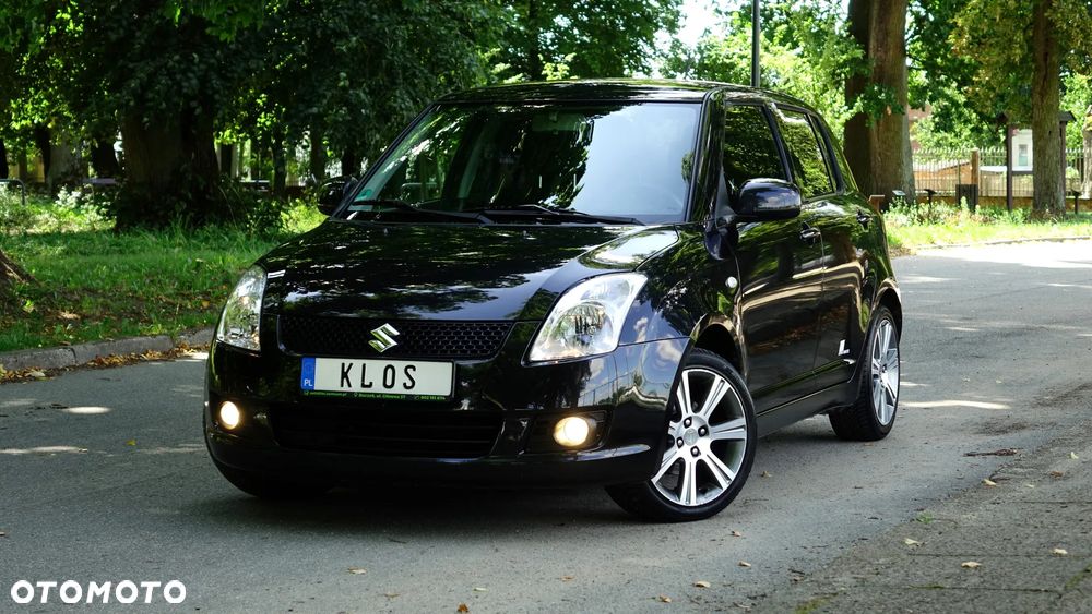 Suzuki Swift 1.3 Black and White - 23