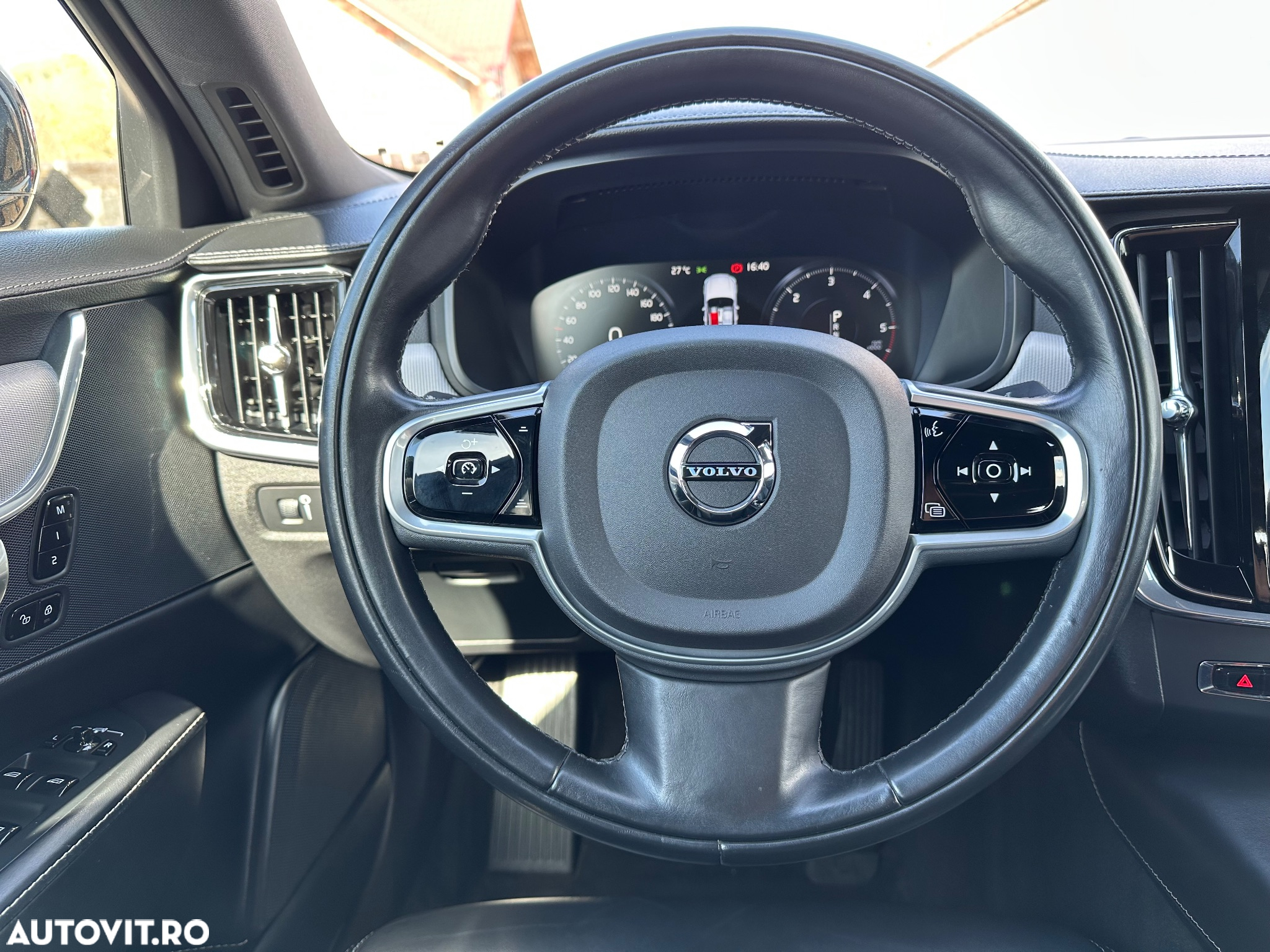 Volvo S90 D5 AWD Inscription - 16