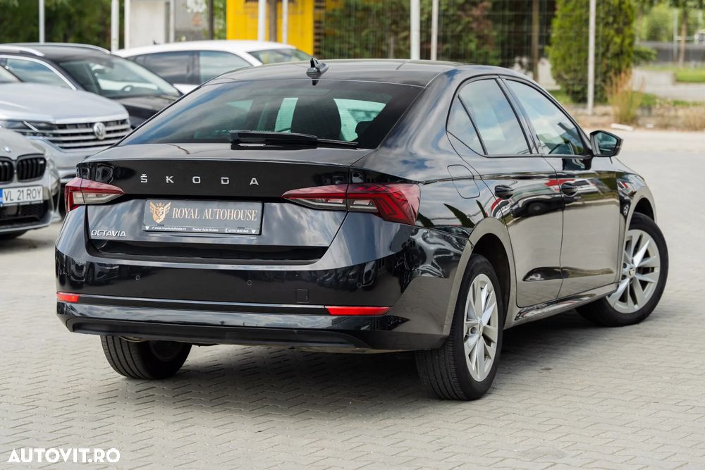 Skoda Octavia 2.0 TDI DSG Style - 5