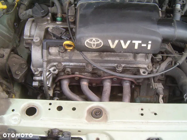 Toyota Yaris - 16