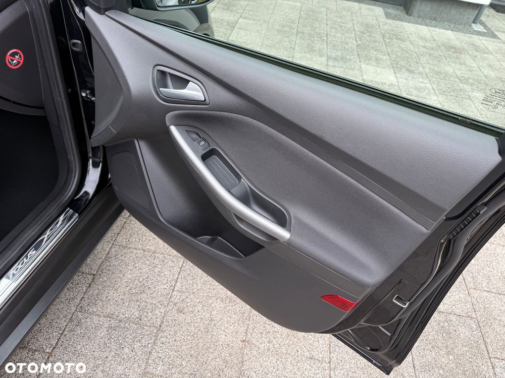 Ford Focus 1.0 EcoBoost STart-Stopp-System TITANIUM - 15