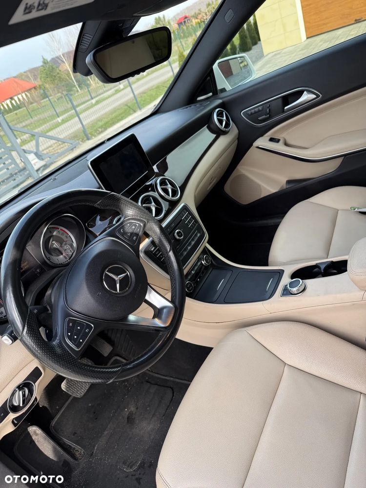 Mercedes-Benz CLA 250 7G-DCT AMG Line - 8