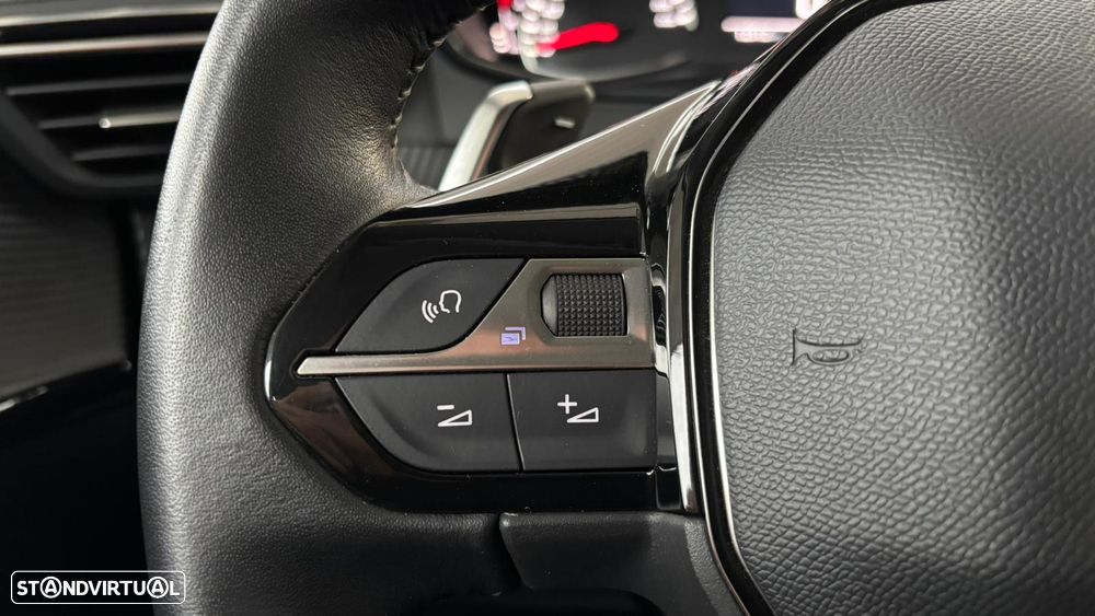 Peugeot 208 PureTech 100 EAT8 Active Pack - 8