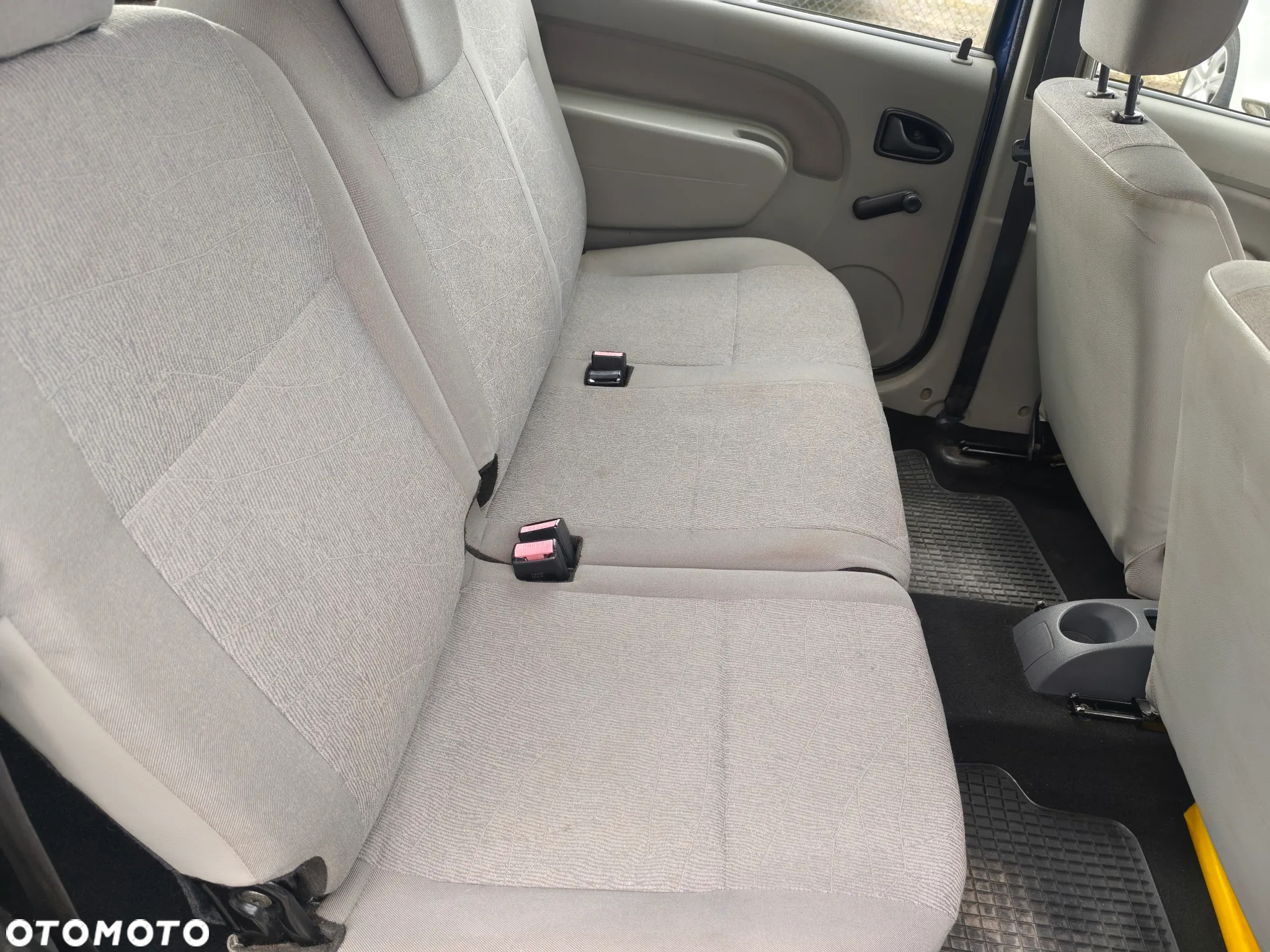 Dacia Logan MCV 1.6 Ambiance - 16