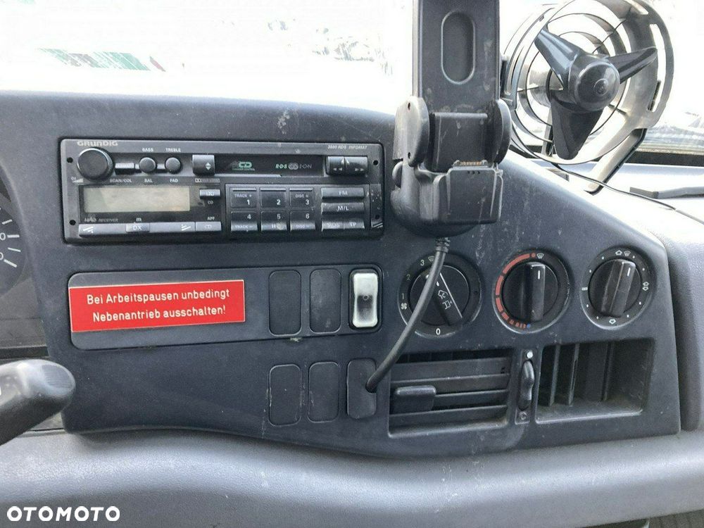 Mercedes-Benz Sprinter - 14