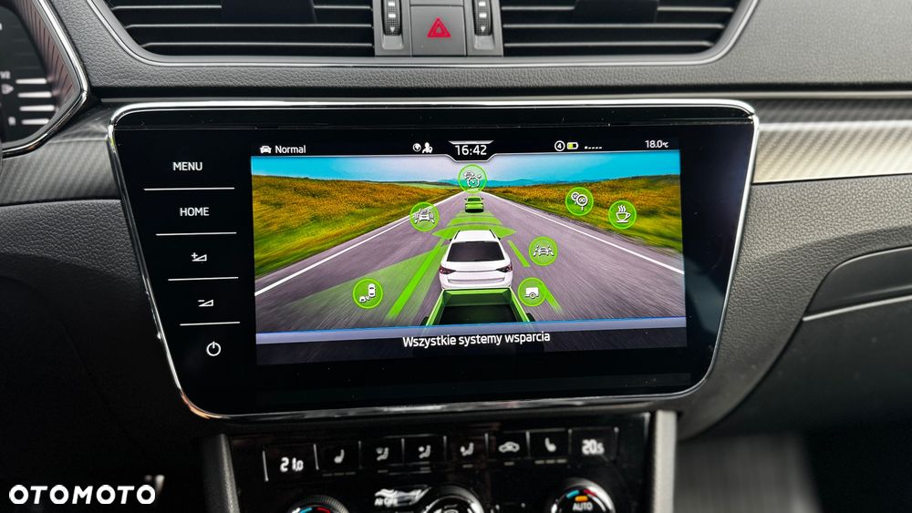 Skoda Superb 2.0 TDI SCR Sportline DSG - 31