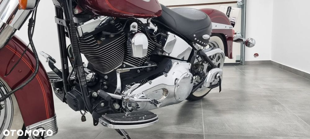 Harley-Davidson Softail Heritage Classic - 11