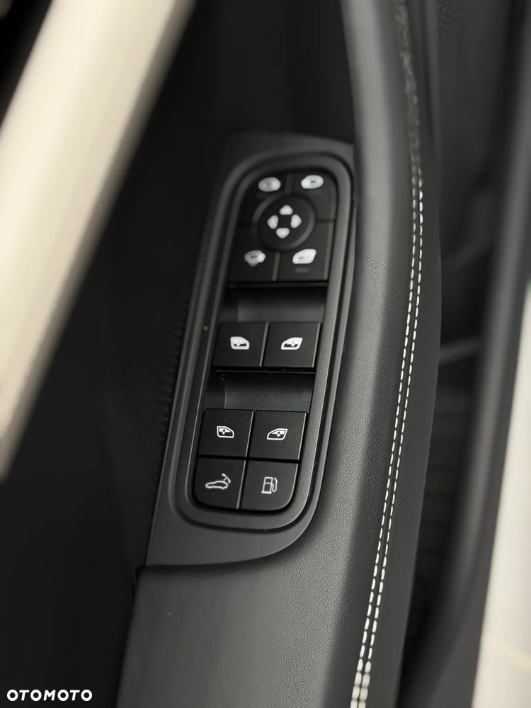 Porsche Panamera - 20