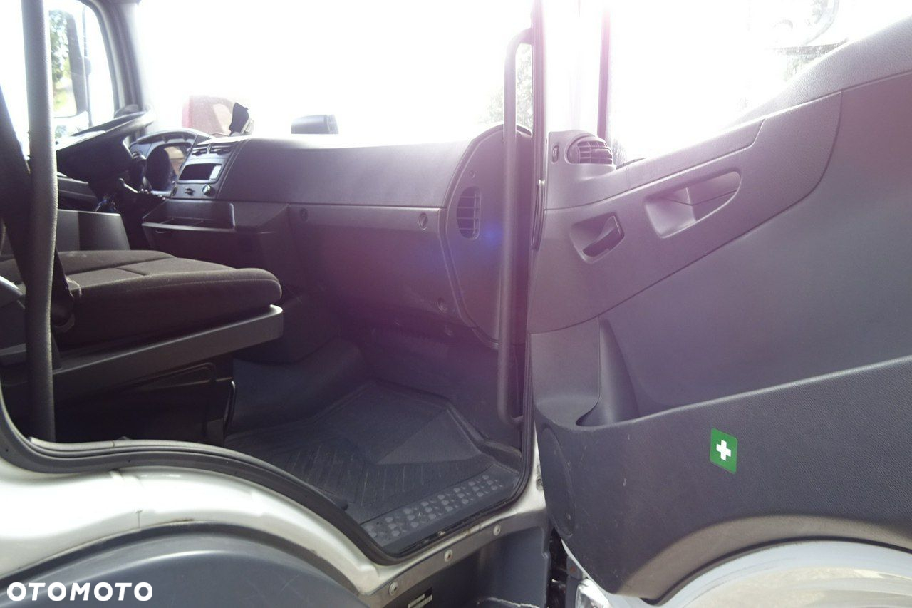 Mercedes-Benz Atego 1321 Euro 6 kontener 20p. - 36