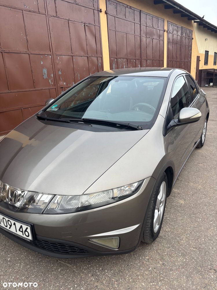 Honda Civic 1.8 Comfort - 2