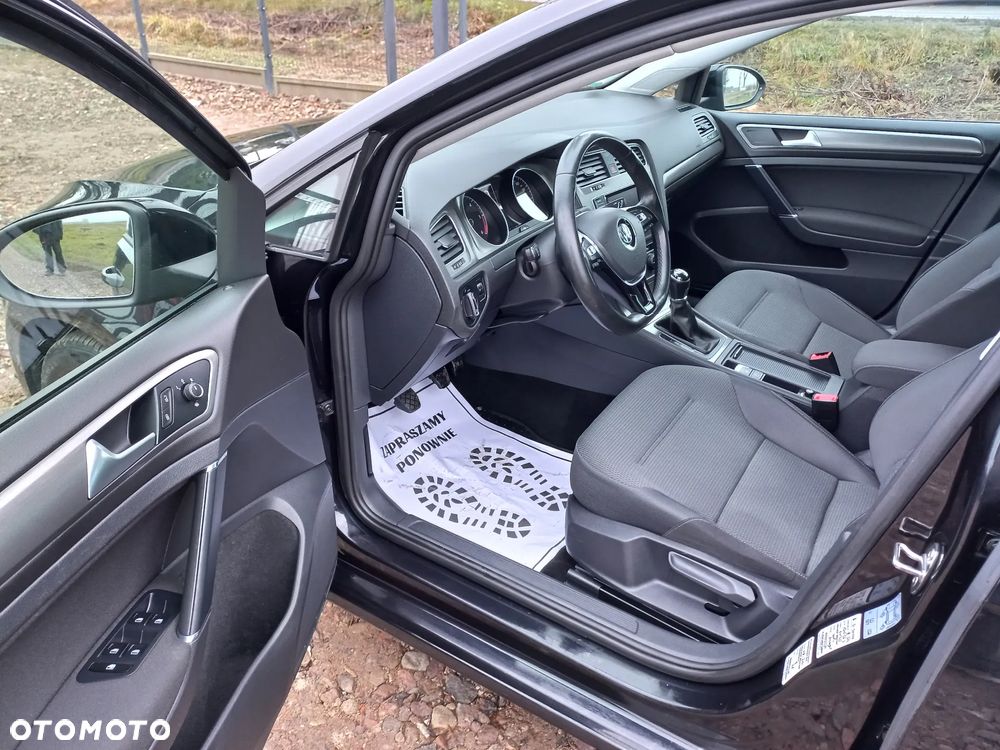 Volkswagen Golf - 15