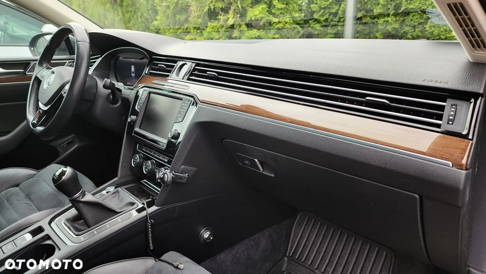 Volkswagen Passat 1.4 TSI BMT ACT Highline - 8