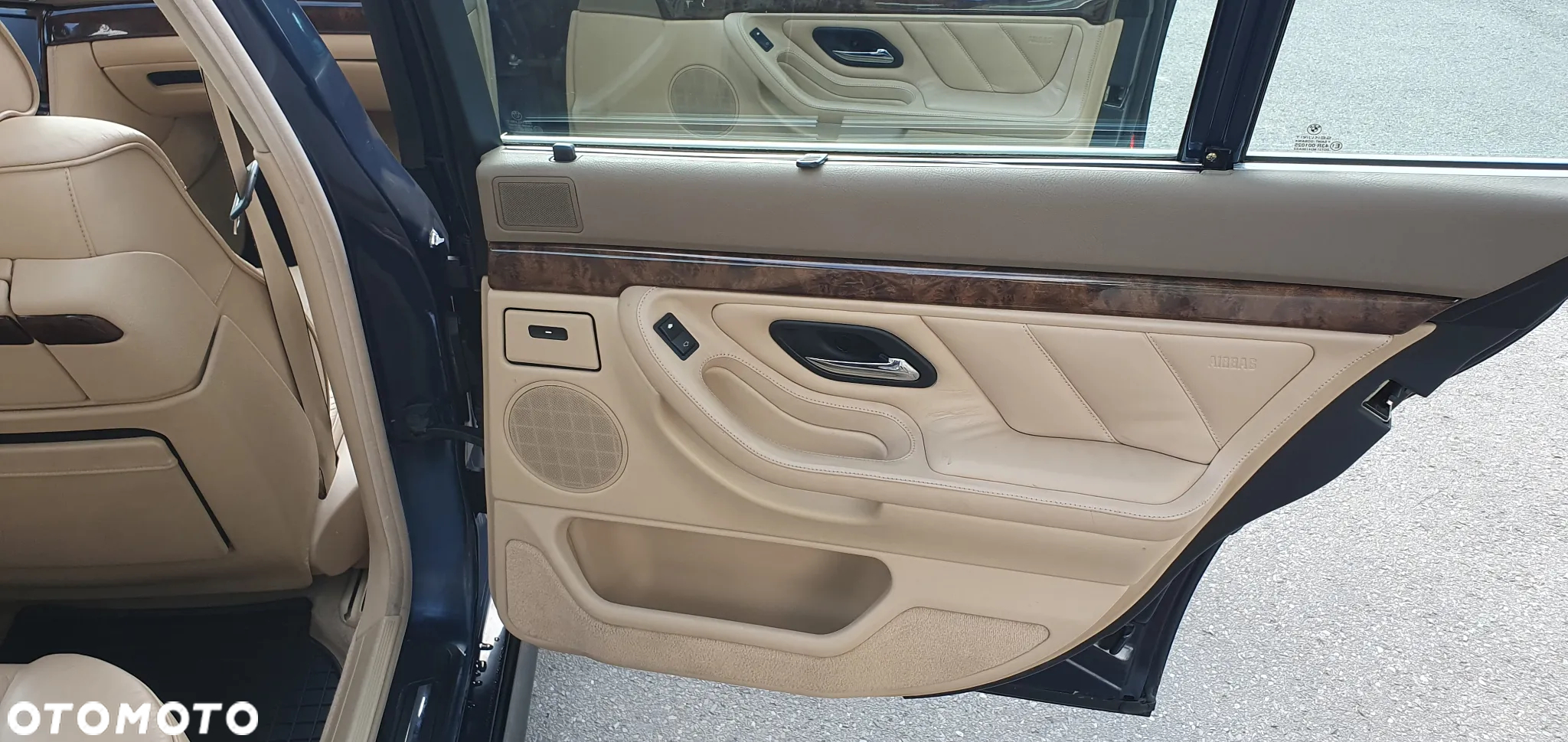 BMW Seria 7 740i - 19