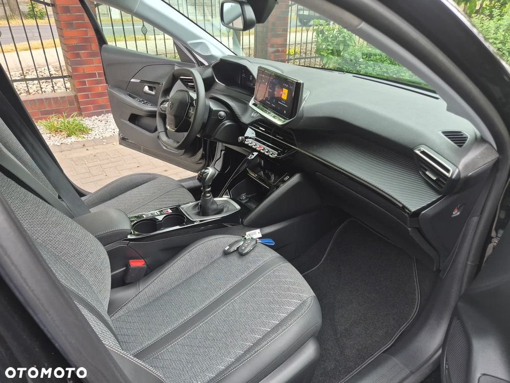 Peugeot 208 TURBO 100 Allure - 9