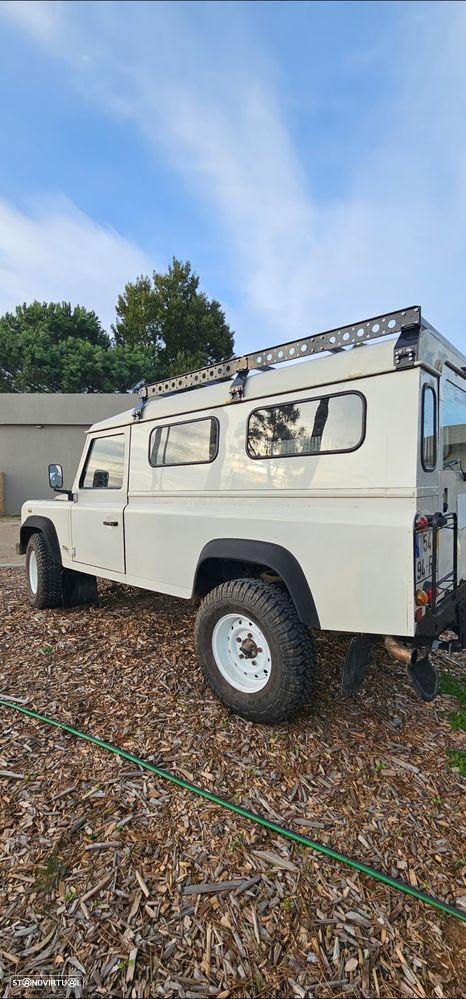Land Rover Defender - 10