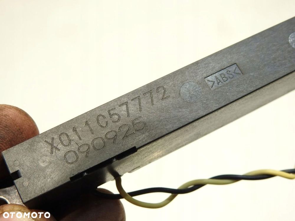 WZMACNIACZ ANTENA MAZDA CX-7 X011C57772 090925 - 7