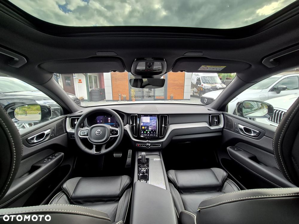 Volvo XC 60 T8 AWD Recharge Plus Dark - 8