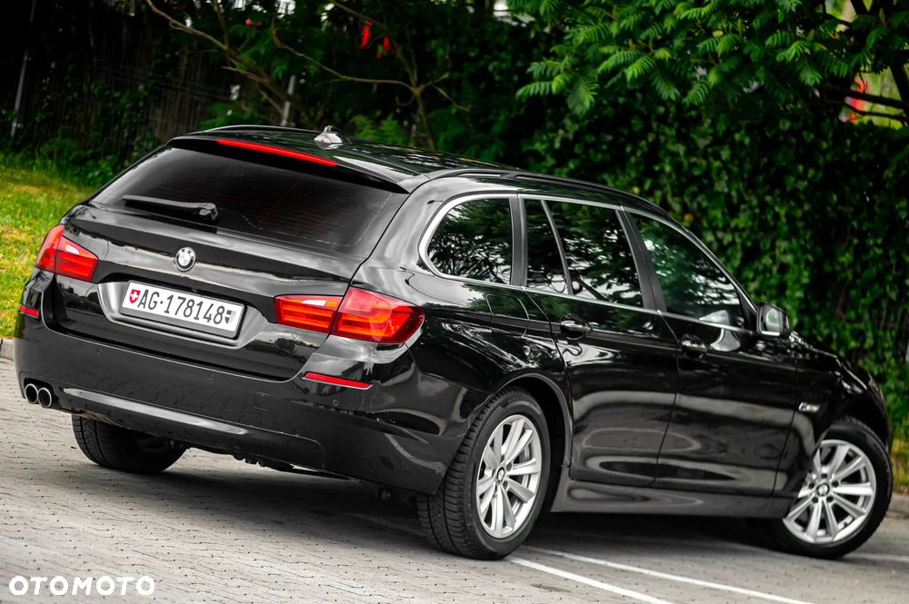 BMW Seria 5 530d xDrive - 16