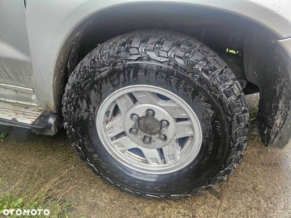 Toyota Hilux - 5