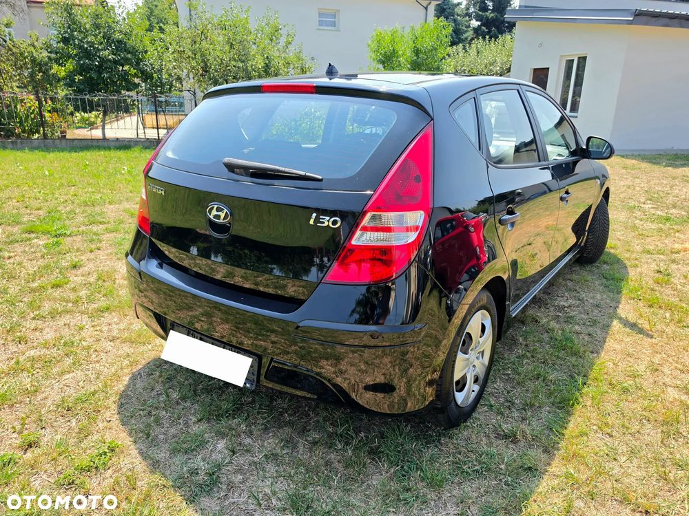 Hyundai i30 1.4 FIFA WM Edition - 18