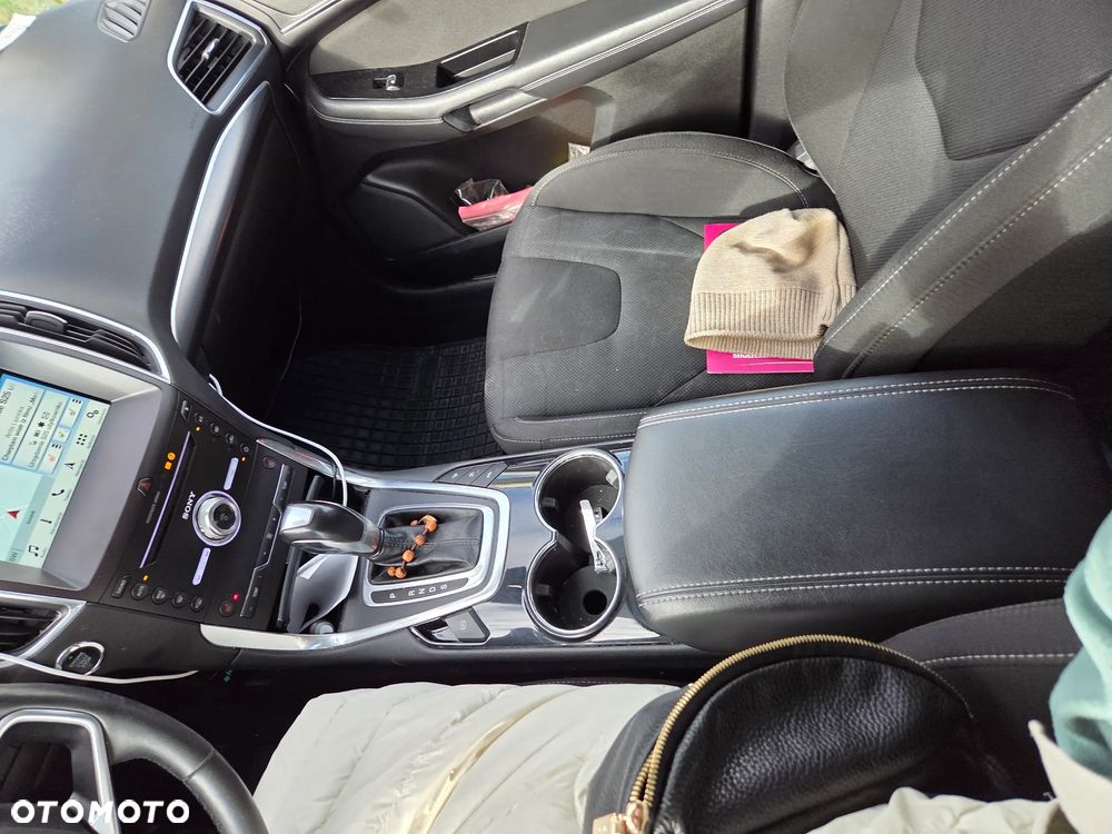 Ford S-Max 2.0 TDCi Titanium PowerShift - 12