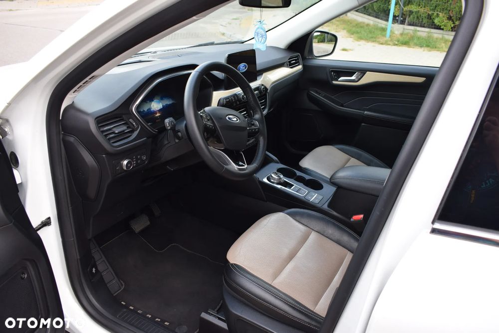 Ford Escape 2.0 EcoBoost AWD Titanium - 11