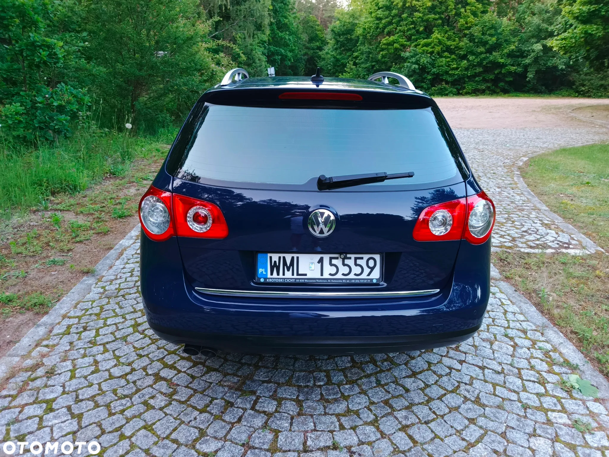 Volkswagen Passat 2.0 TDI DPF Highline - 22