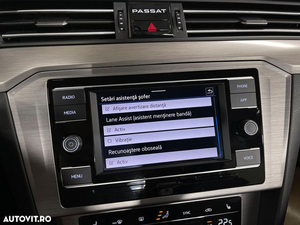 Volkswagen Passat 1.5 TSI ACT Advance - 17